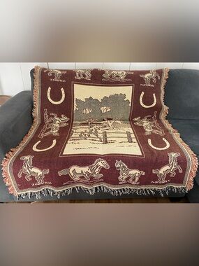 Western Horse & Horseshoe Woven Throw Blanket - Burgundy and Cream
